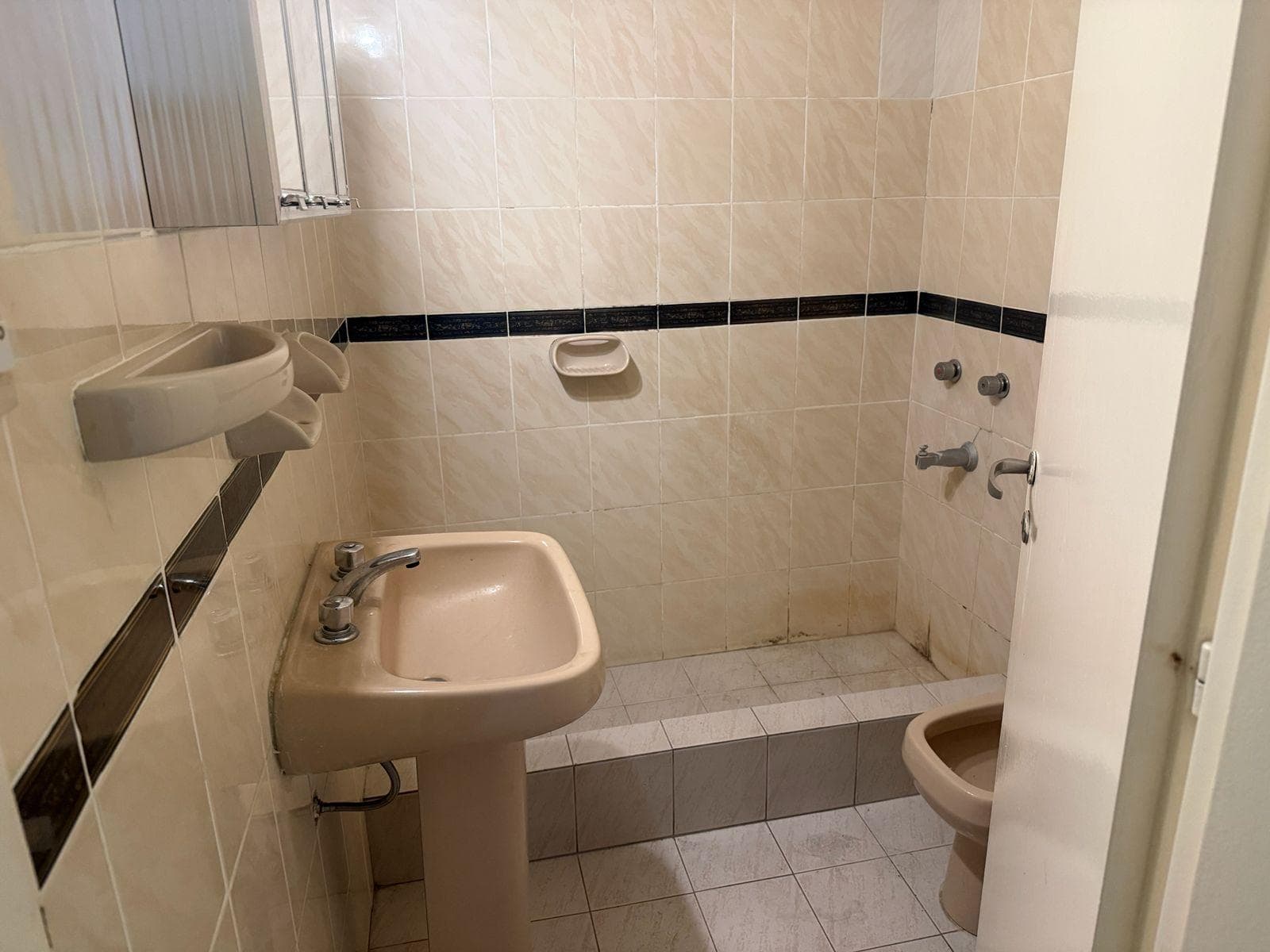 3-room apartment with garage in Flores