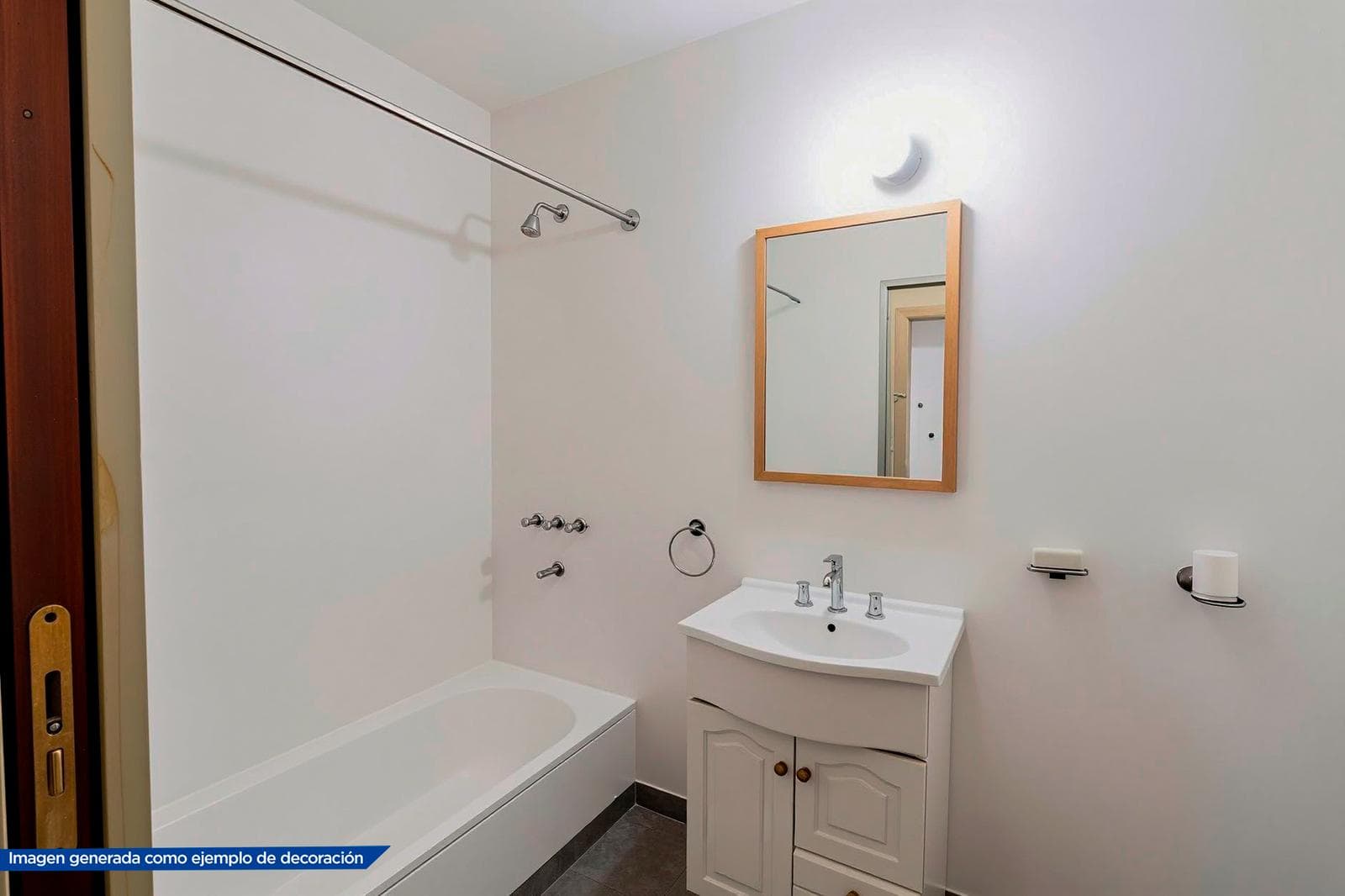HOUSE FOR SALE IN REMEDIOS DE ESCALADA