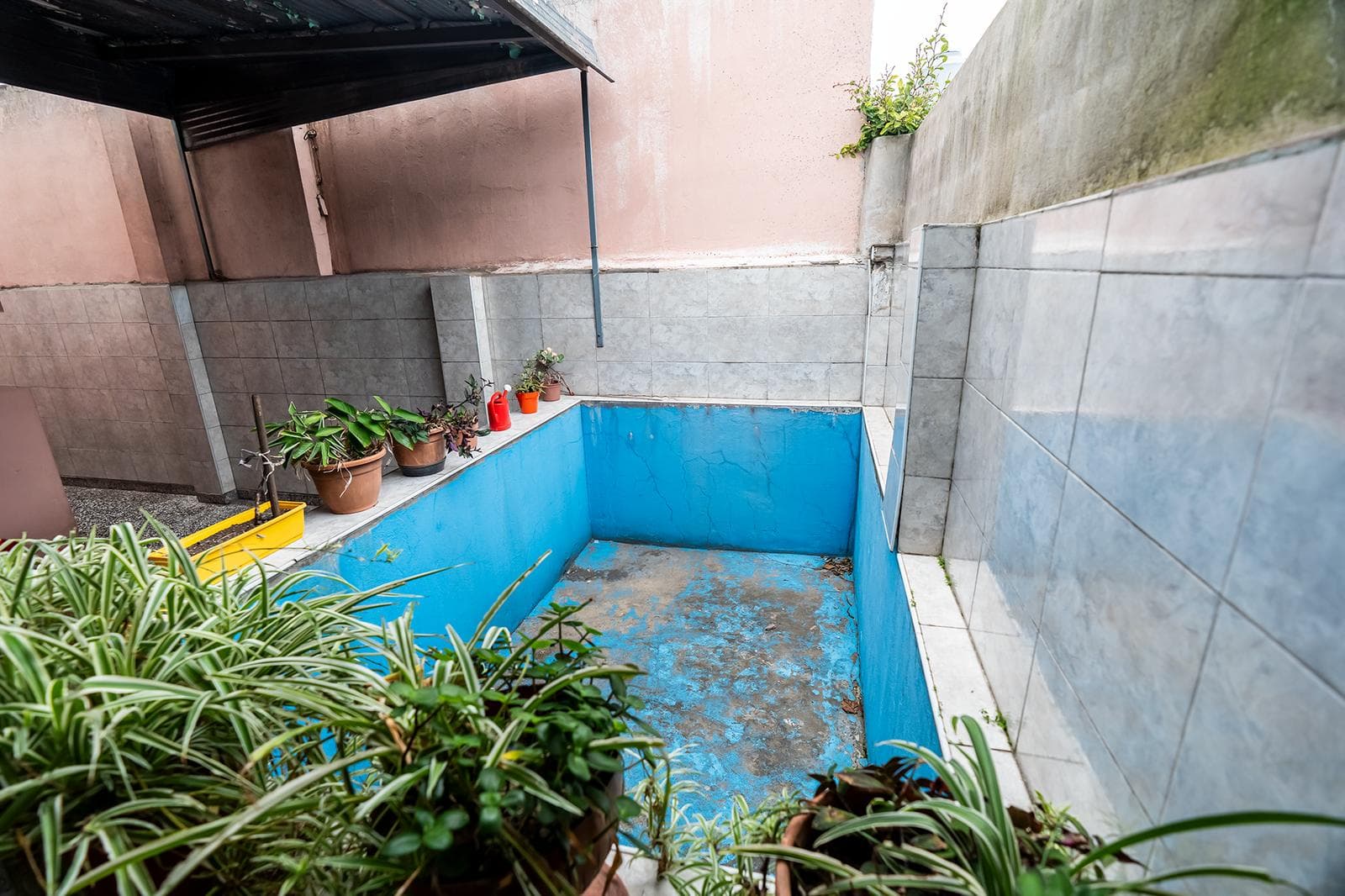 HOUSE FOR SALE IN REMEDIOS DE ESCALADA