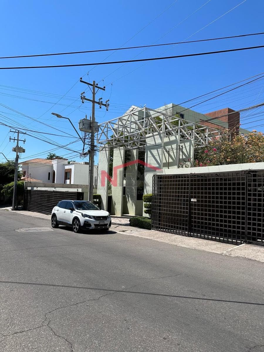 APARTMENT FOR SALE IN COL. LOMAS ALTAS
