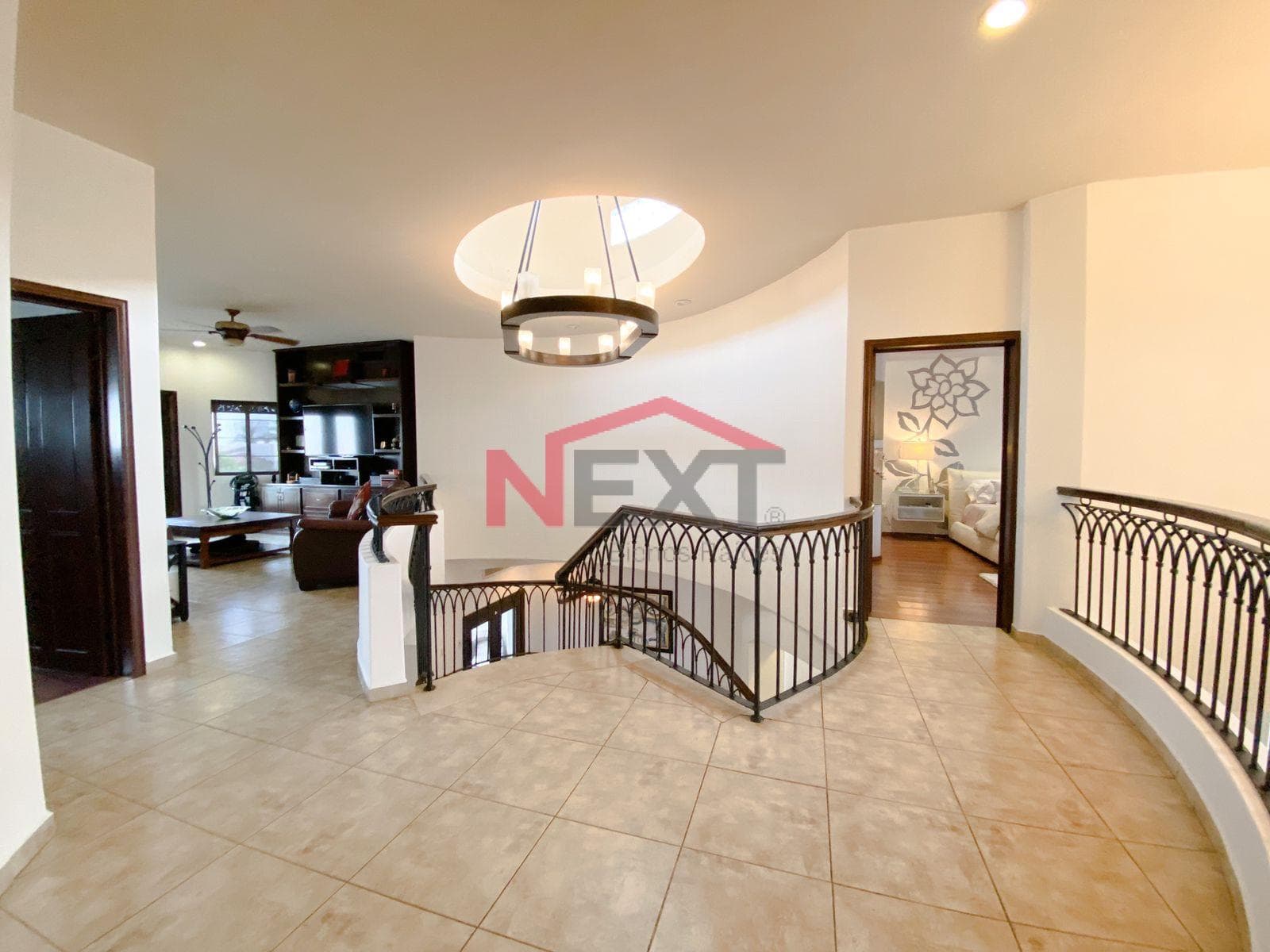 HOUSE FOR SALE IN LORETO RESIDENCIAL