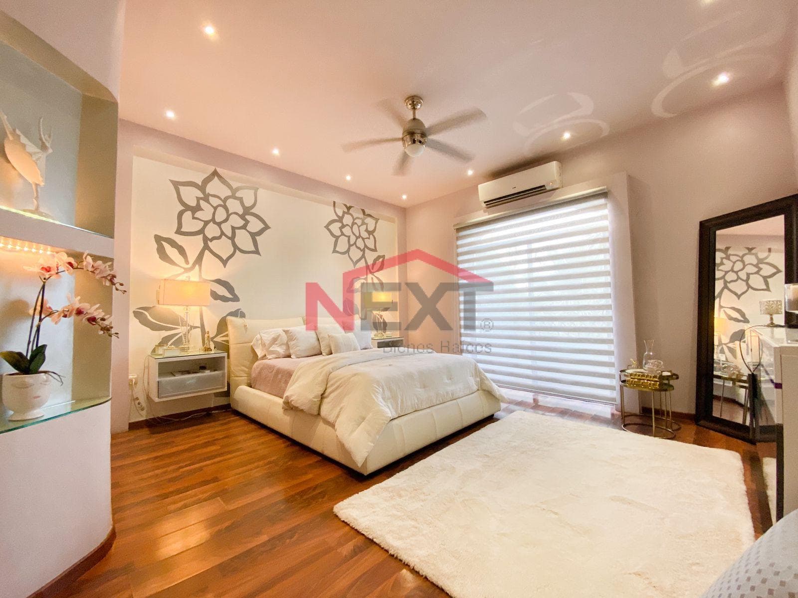 HOUSE FOR SALE IN LORETO RESIDENCIAL