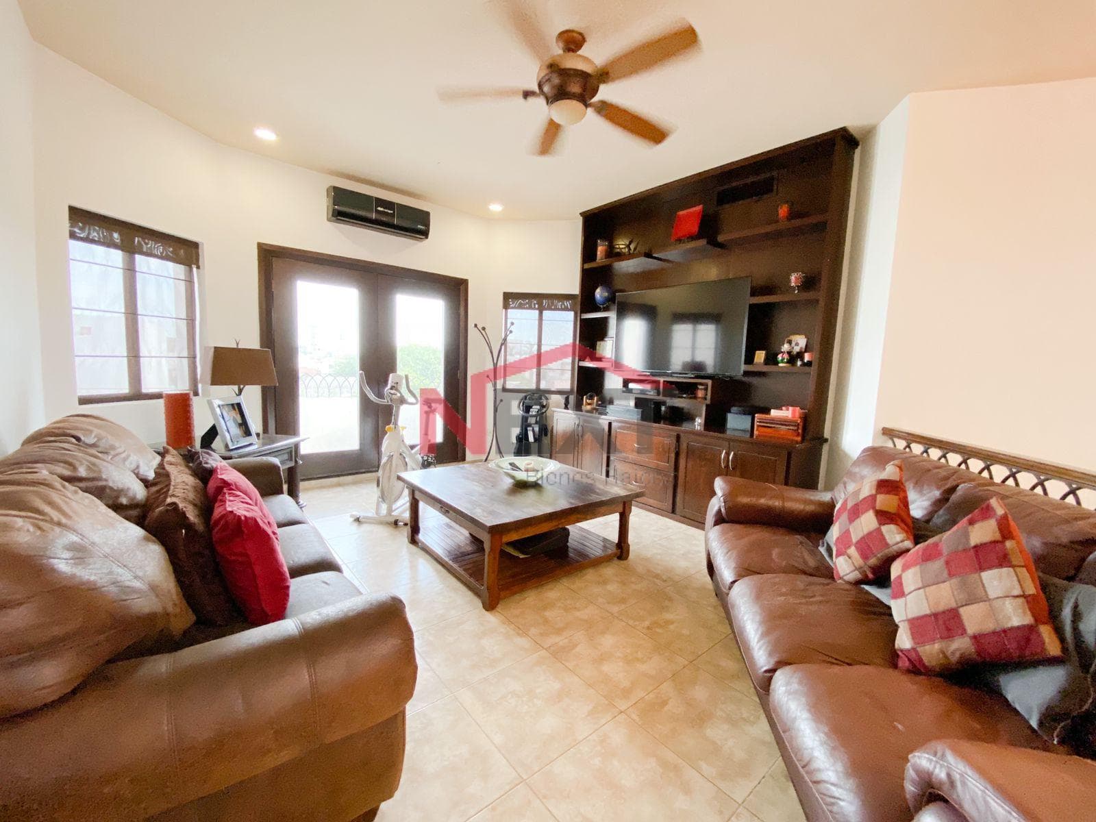 HOUSE FOR SALE IN LORETO RESIDENCIAL