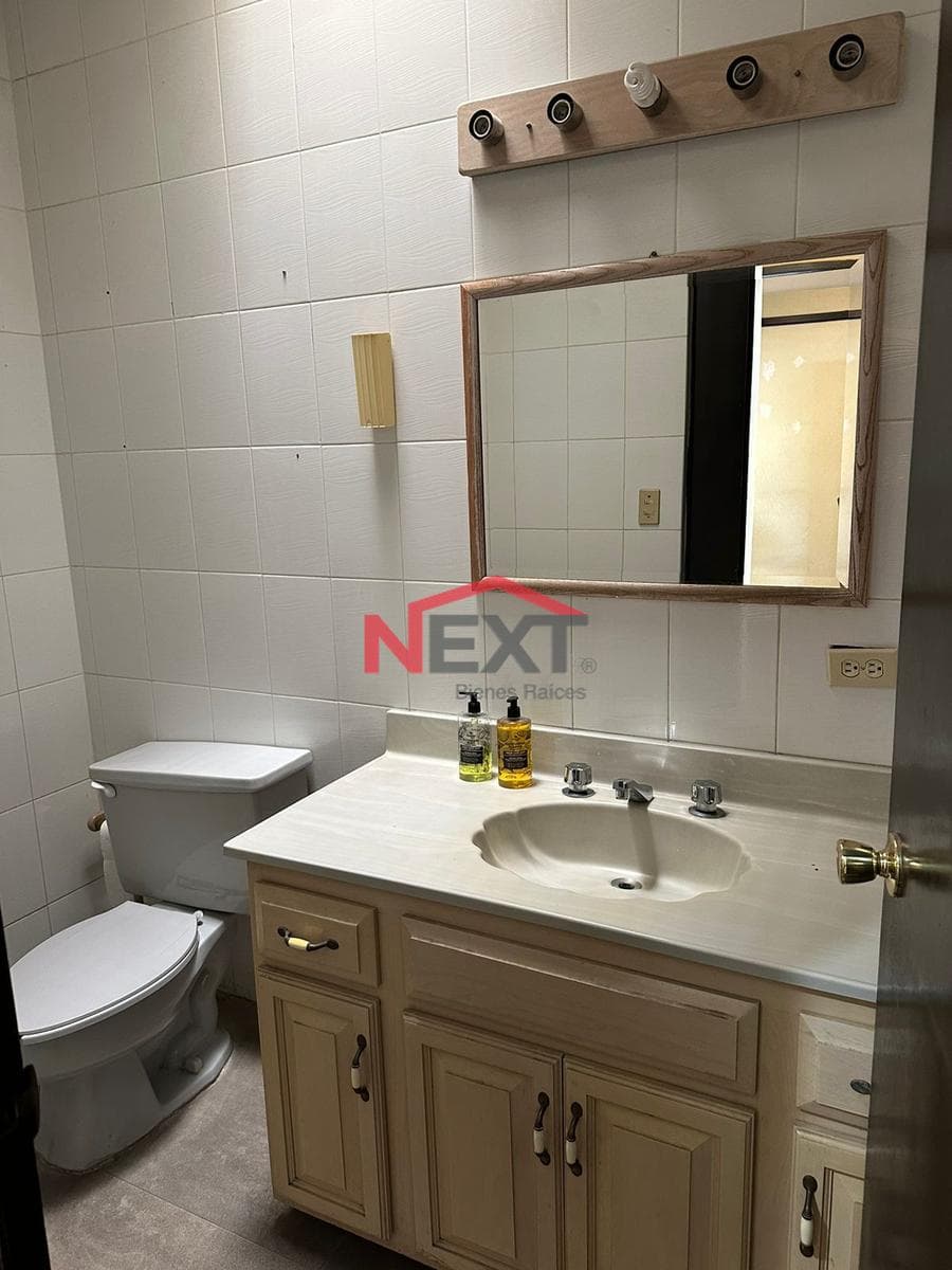 OFFICE FOR RENT IN THE CENTENARIO NEIGHBORHOOD