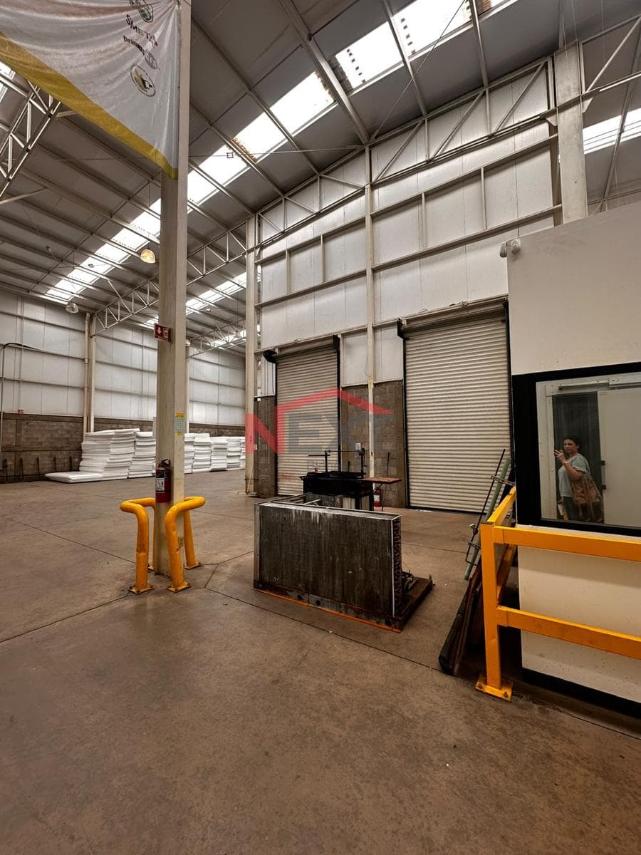 INDUSTRIAL BUILDING FOR RENT ON THE ROAD TO BAHIA DE KINO