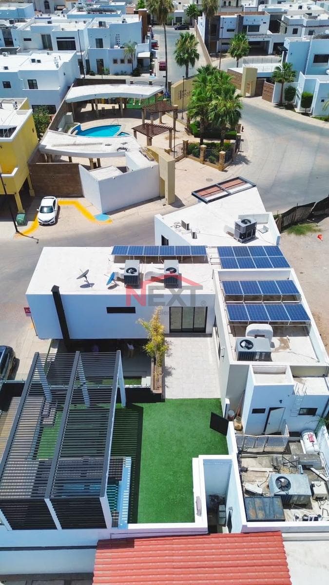 HOUSE FOR SALE IN LOS SANTOS RESIDENCIAL