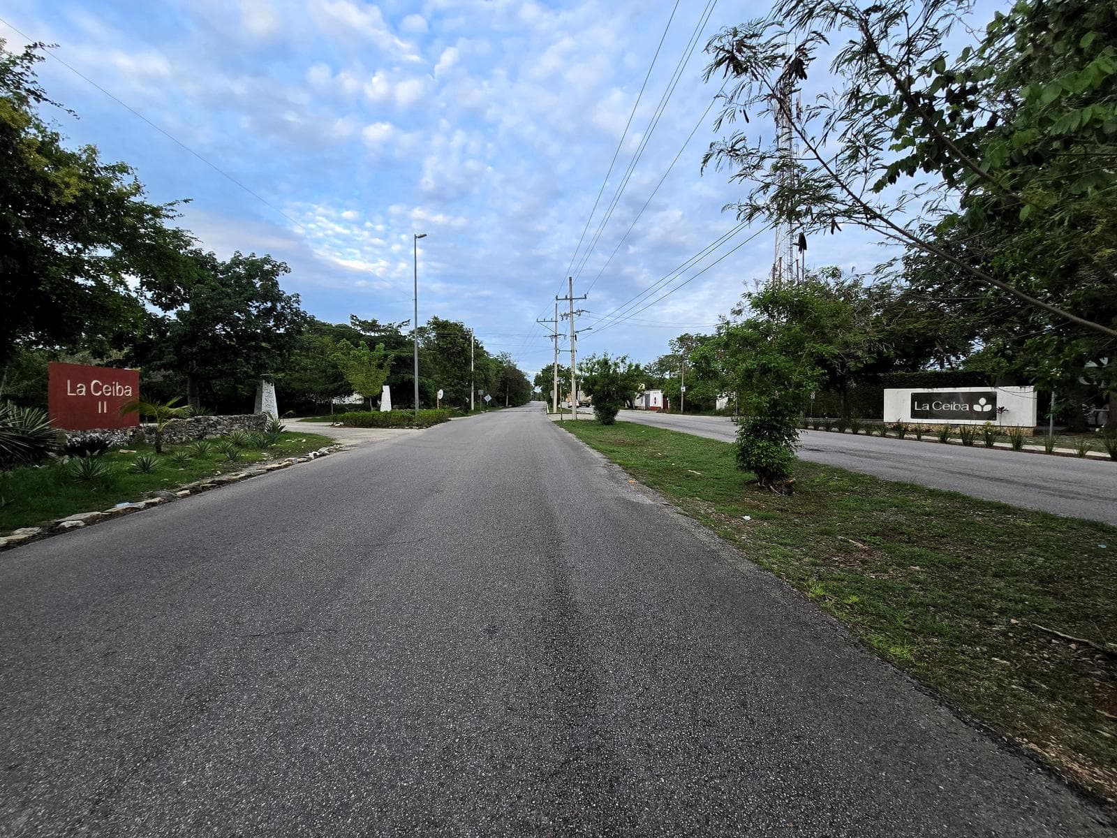 Residential Corner Lot on the Avenue in La Ceiba 2