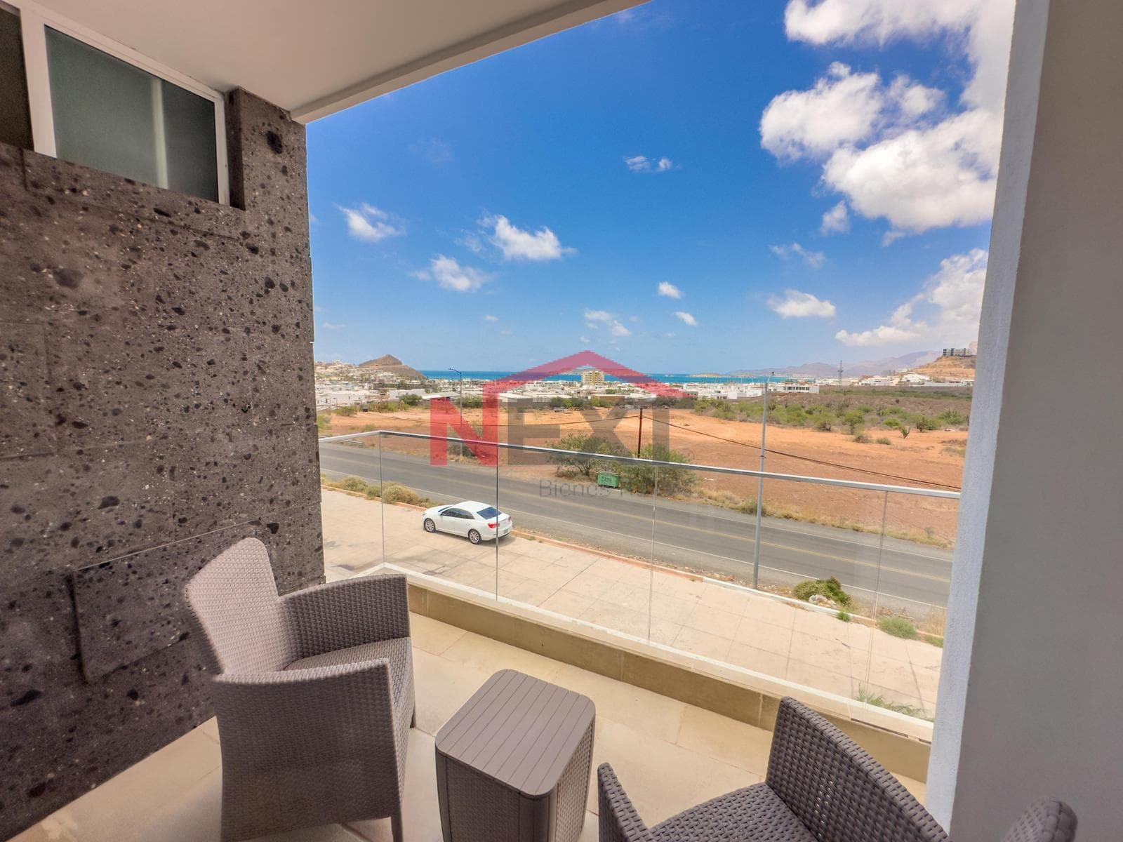 COMPLEX WITH SEVEN APARTMENTS FOR SALE