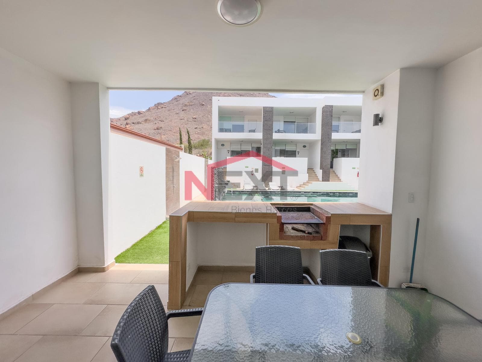 COMPLEX WITH SEVEN APARTMENTS FOR SALE