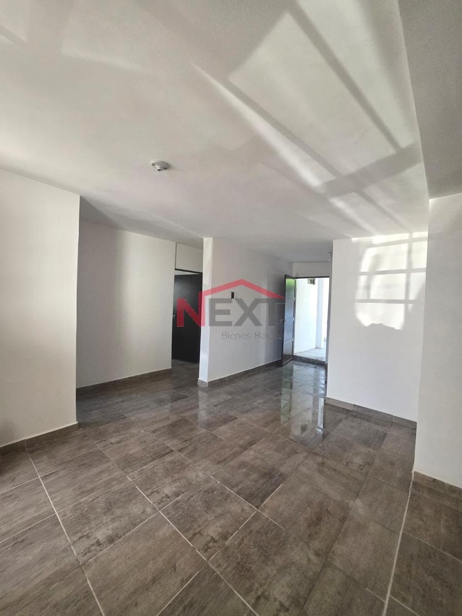 HOUSE FOR SALE IN COL. SANTA ISABEL