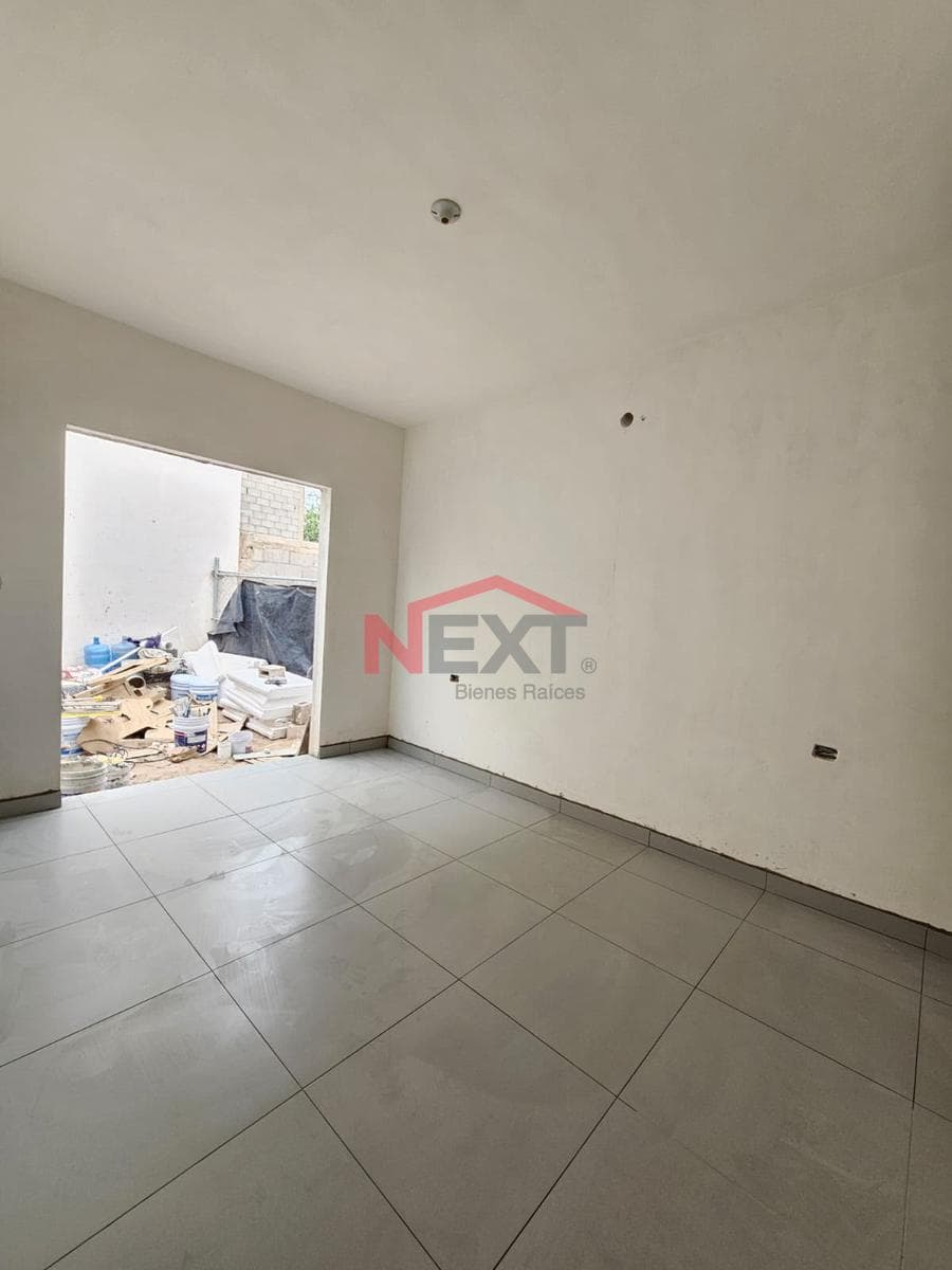 HOUSE FOR SALE IN COL. PALO VERDE