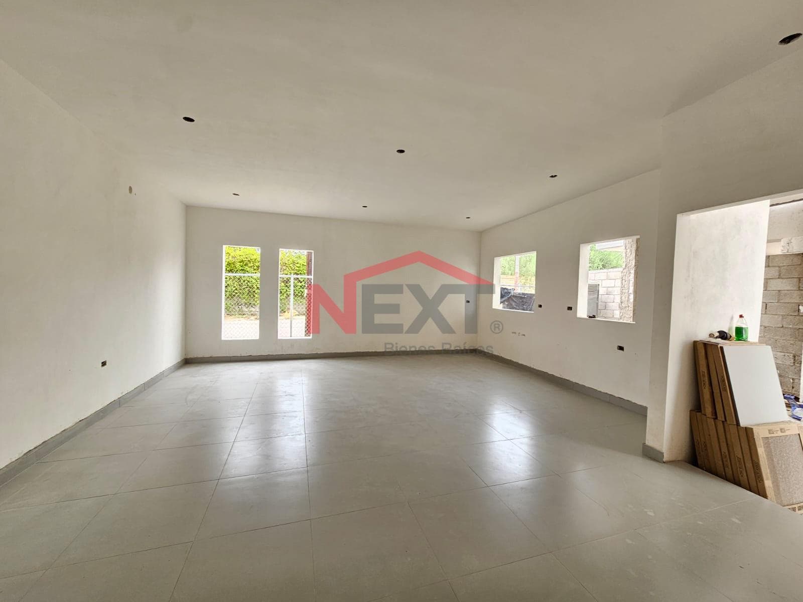 HOUSE FOR SALE IN COL. PALO VERDE
