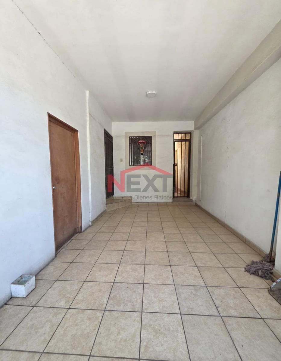 HOUSE FOR SALE IN THE VILLA DEL REAL NEIGHBORHOOD