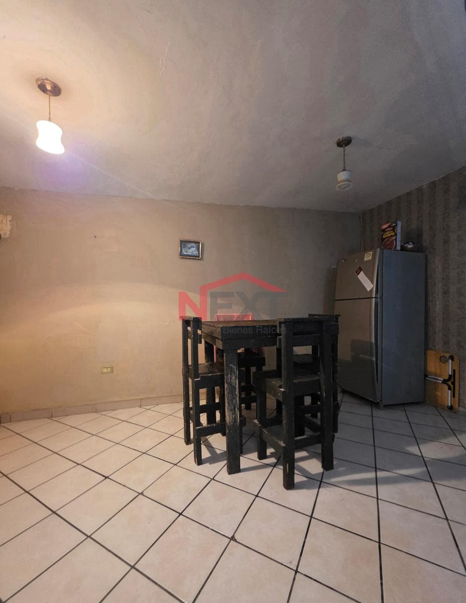 HOUSE FOR SALE IN THE VILLA DEL REAL NEIGHBORHOOD