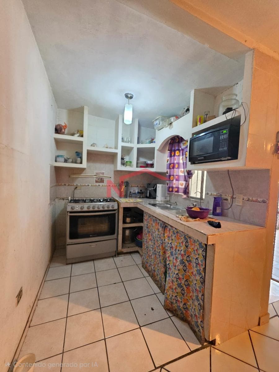 HOUSE FOR SALE IN THE VILLA DEL REAL NEIGHBORHOOD