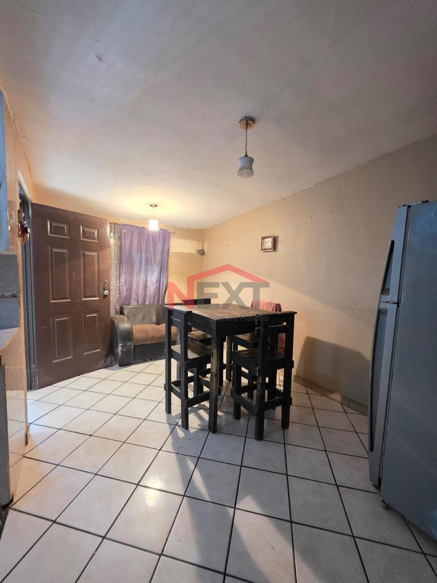 HOUSE FOR SALE IN THE VILLA DEL REAL NEIGHBORHOOD