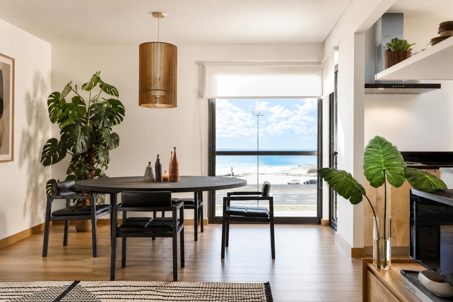 OCEAN-VIEW APARTMENT IN POZO, MAR DEL PLATA