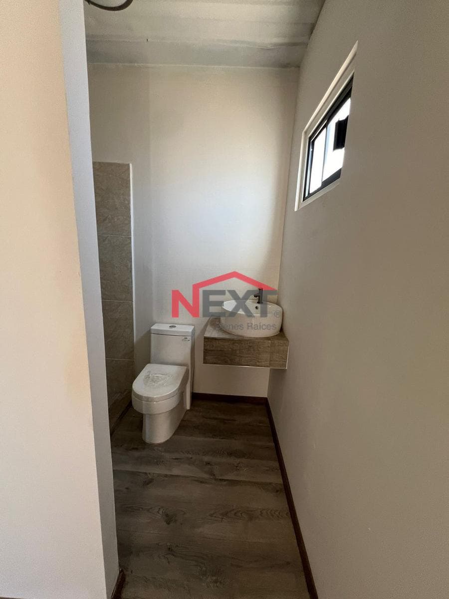 APARTMENT (CONTAINER) FOR SALE LOCATED IN COL. SAN BENITO