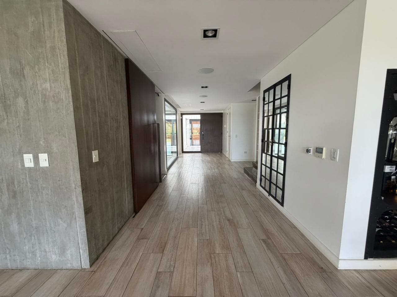 House for sale with 4 suites in Nordelta Golf, overlooking the lagoon and the golf course