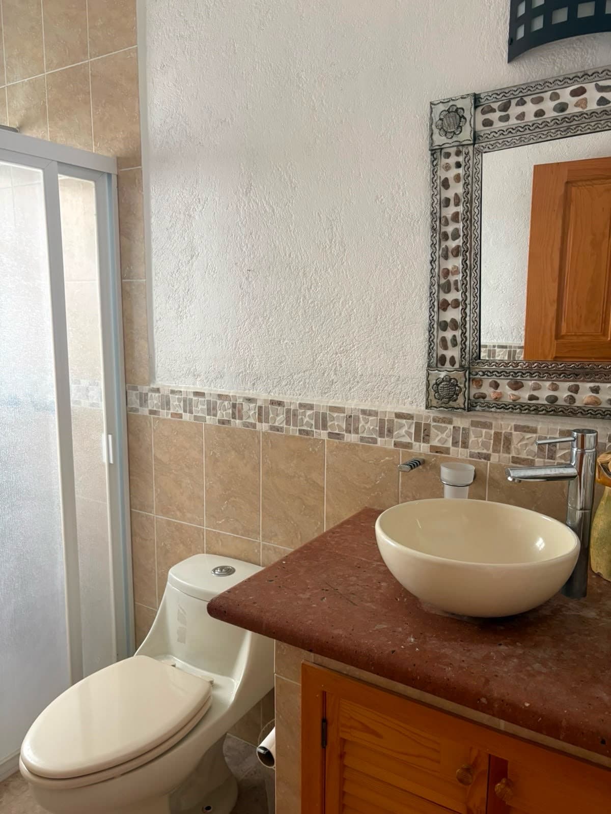 HOUSE FOR SALE AT THE TEQUISQUIAPAN GOLF CLUB, NEXT TO THE FAIRWAY