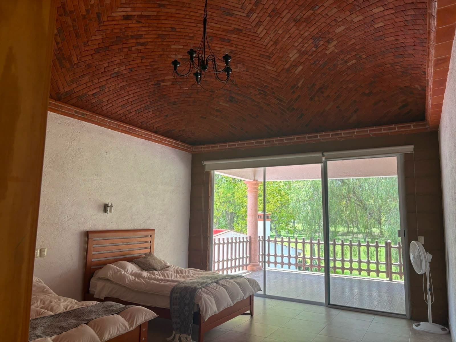 HOUSE FOR SALE AT THE TEQUISQUIAPAN GOLF CLUB, NEXT TO THE FAIRWAY