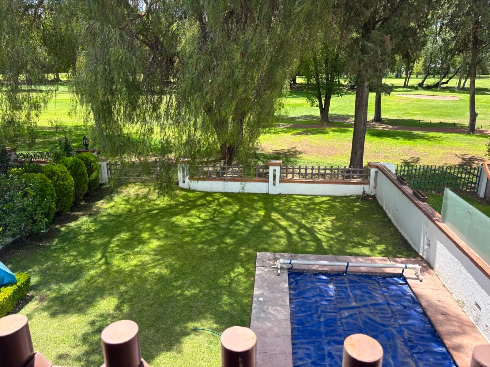 HOUSE FOR SALE AT THE TEQUISQUIAPAN GOLF CLUB, NEXT TO THE FAIRWAY