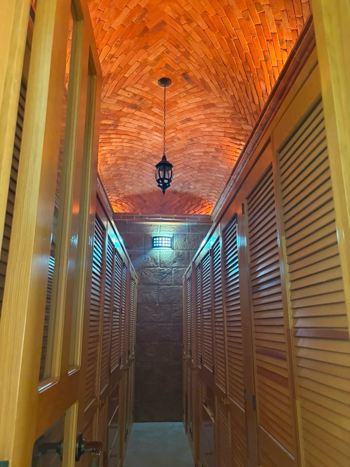 HOUSE FOR SALE AT THE TEQUISQUIAPAN GOLF CLUB, NEXT TO THE FAIRWAY