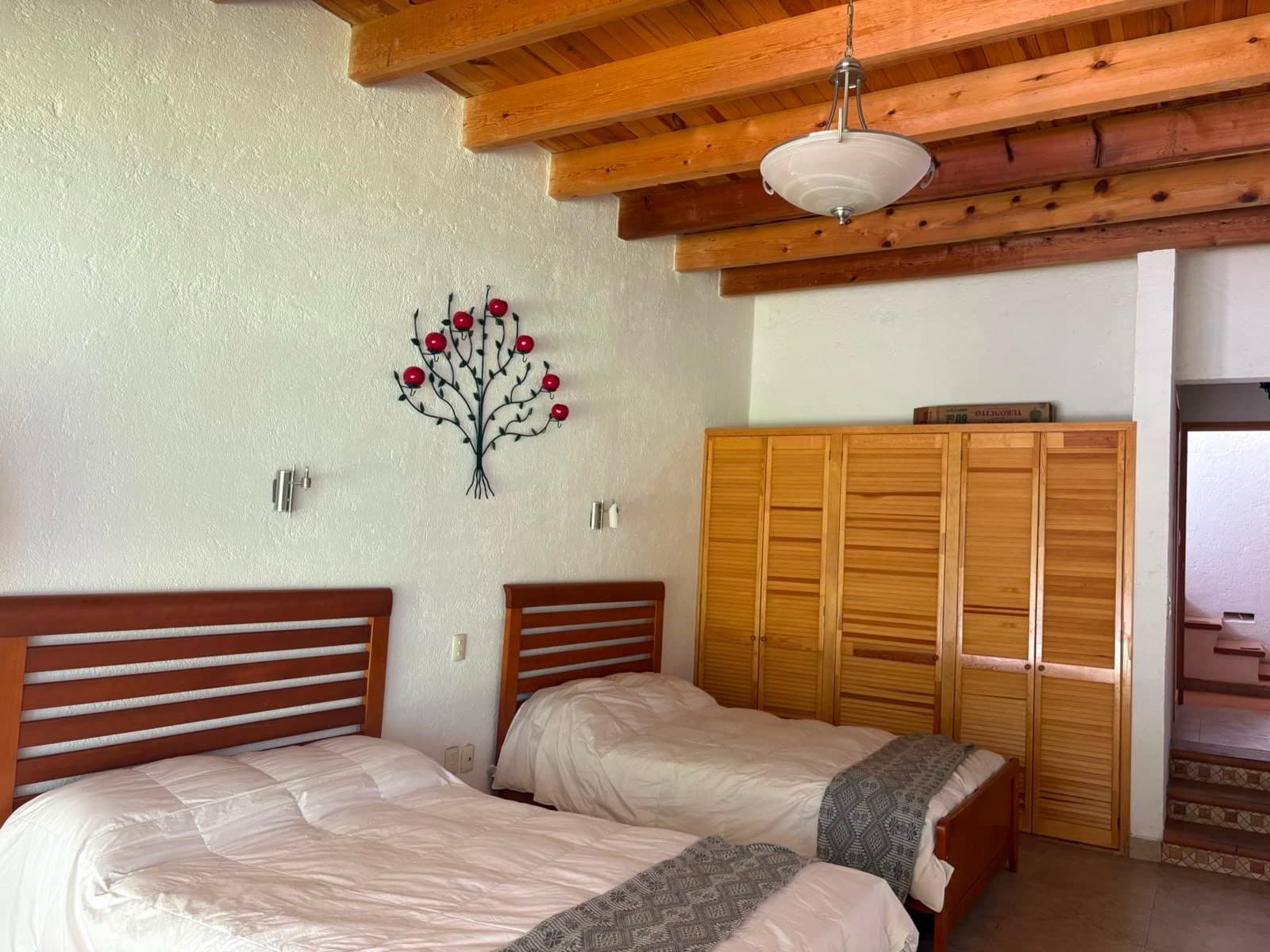 HOUSE FOR SALE AT THE TEQUISQUIAPAN GOLF CLUB, NEXT TO THE FAIRWAY