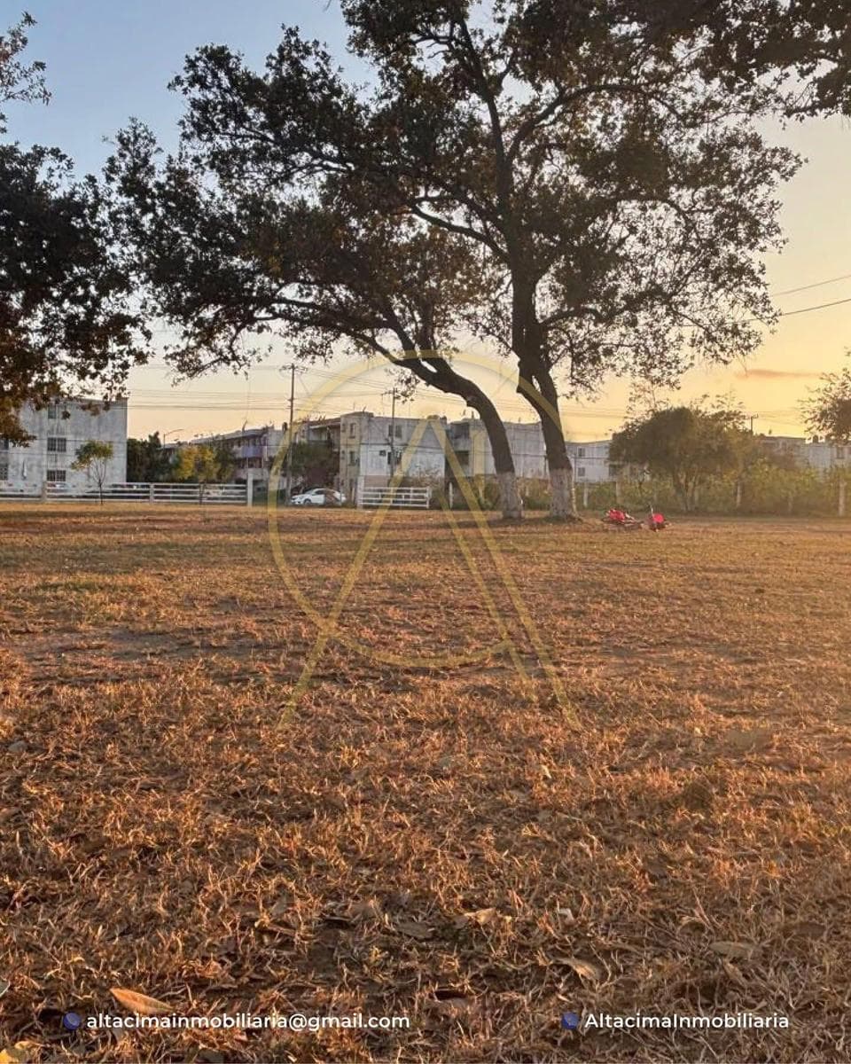 Lot in the Arboledas Subdivision