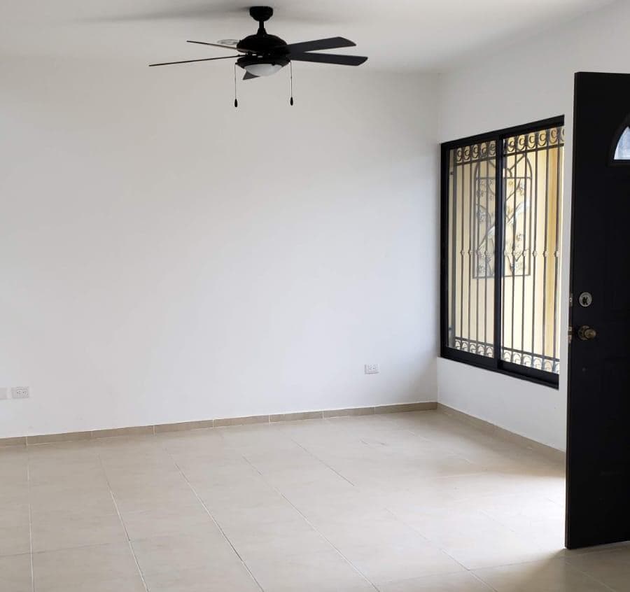 House in Gran Santa Fe