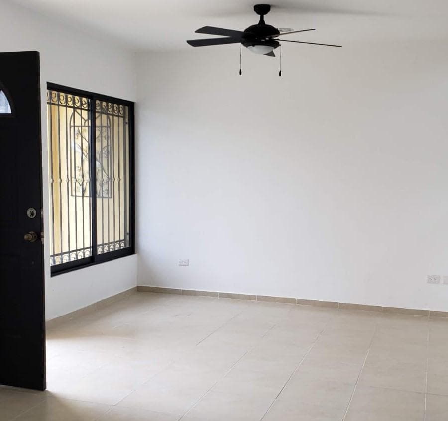 House in Gran Santa Fe