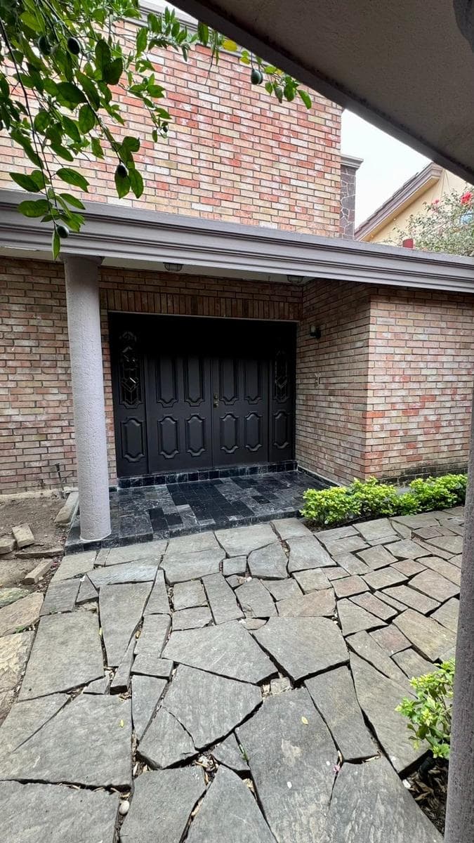 HOUSE FOR RENT IN FUENTES DEL VALLE