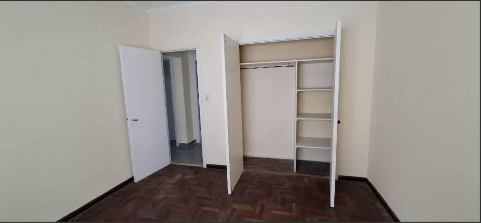 For Sale - 3-room apartment in Lanús Oeste