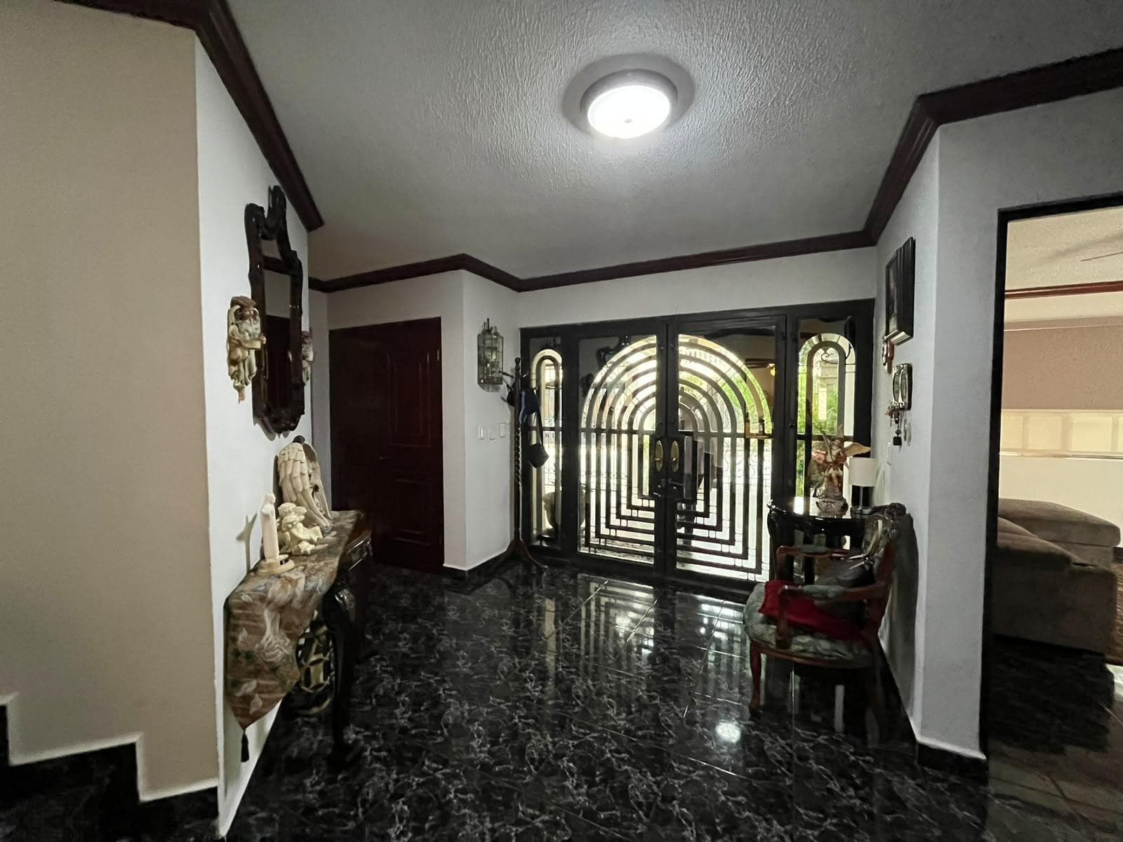 HOME FOR SALE – CONTRY LA SILLA, 7TH SECTOR