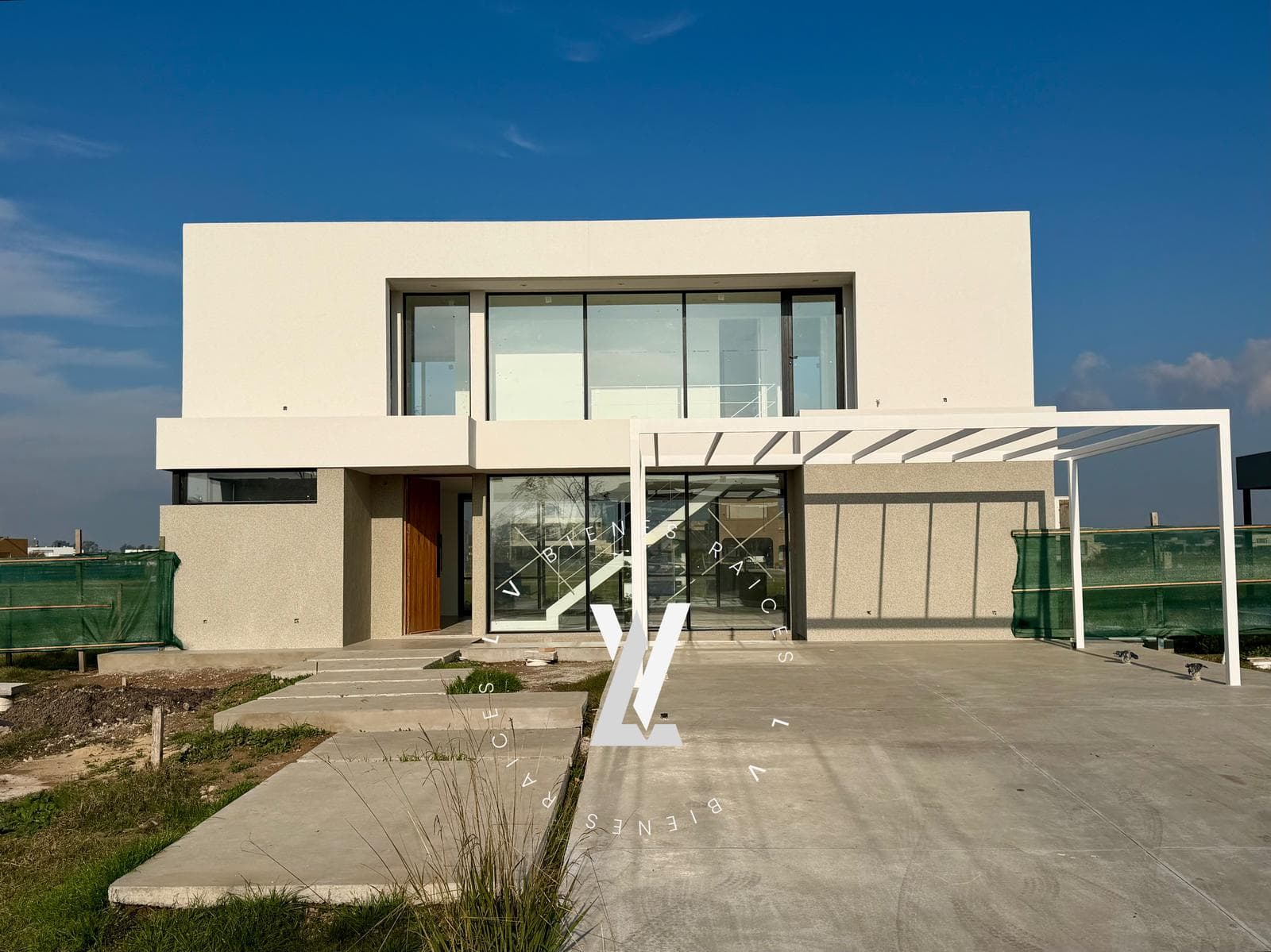 Brand-new 4-room house for sale in Puerto Nizuc