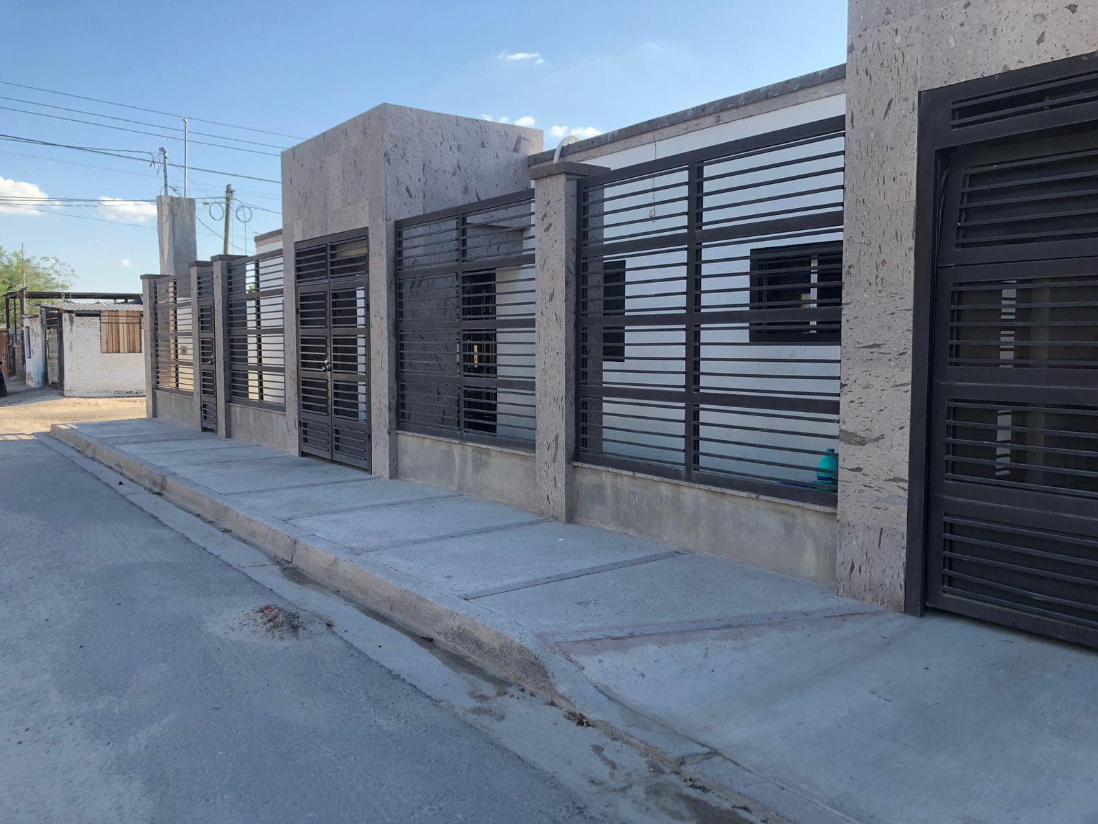 House for sale in the Eusebio Kino neighborhood, on Carlos Caturegli Street