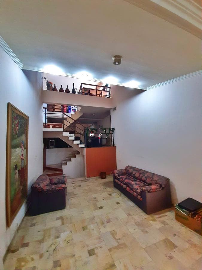 3-bedroom house - La Guardia, southern area.