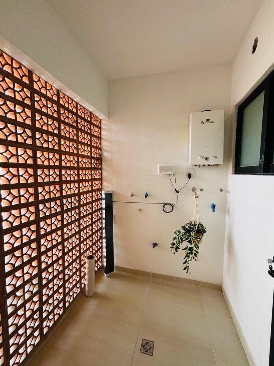 Apartment on Blanco and Cuellar, 1st Floor