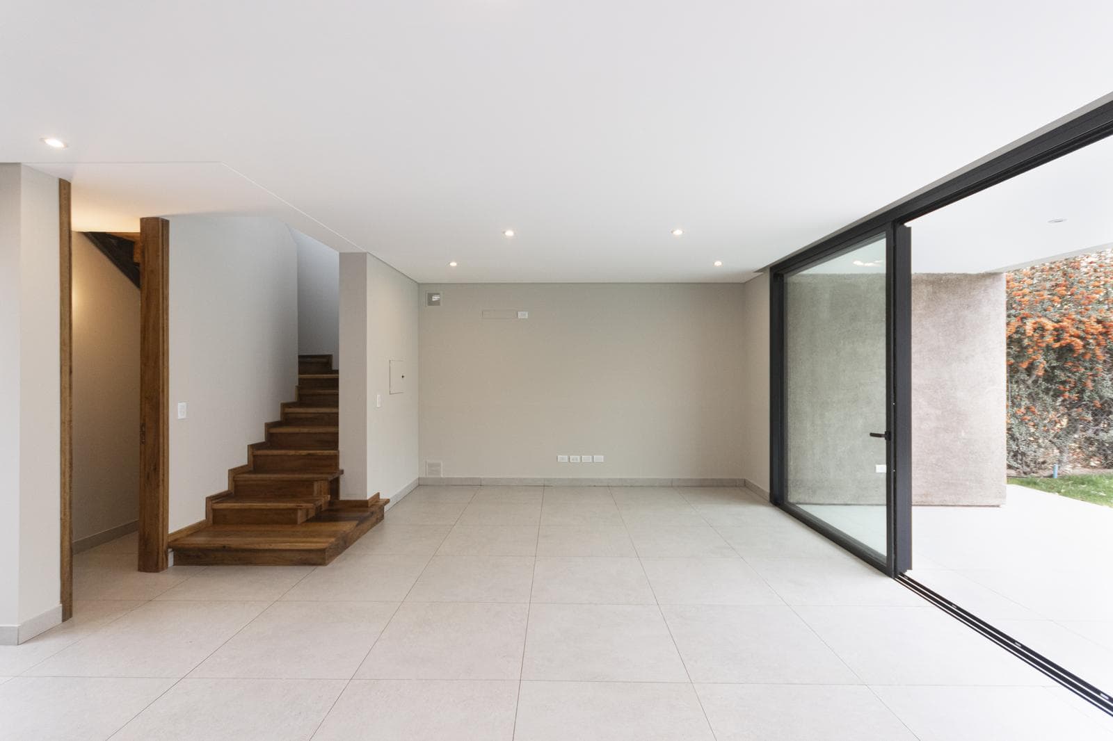 House in Chacras De Coria