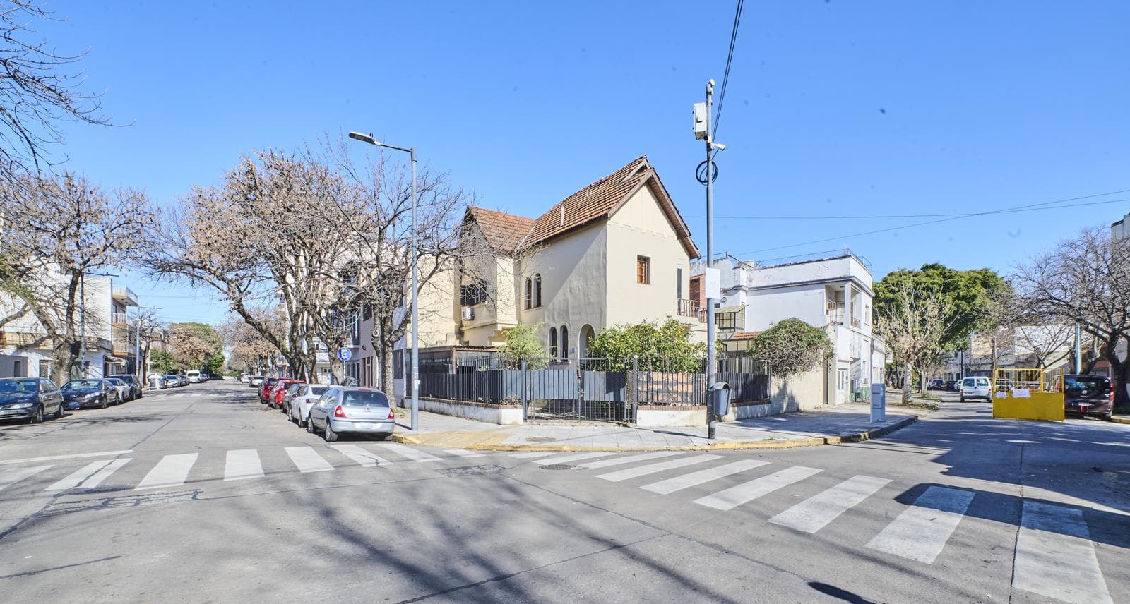 5-Room House for Sale in Parque Chas