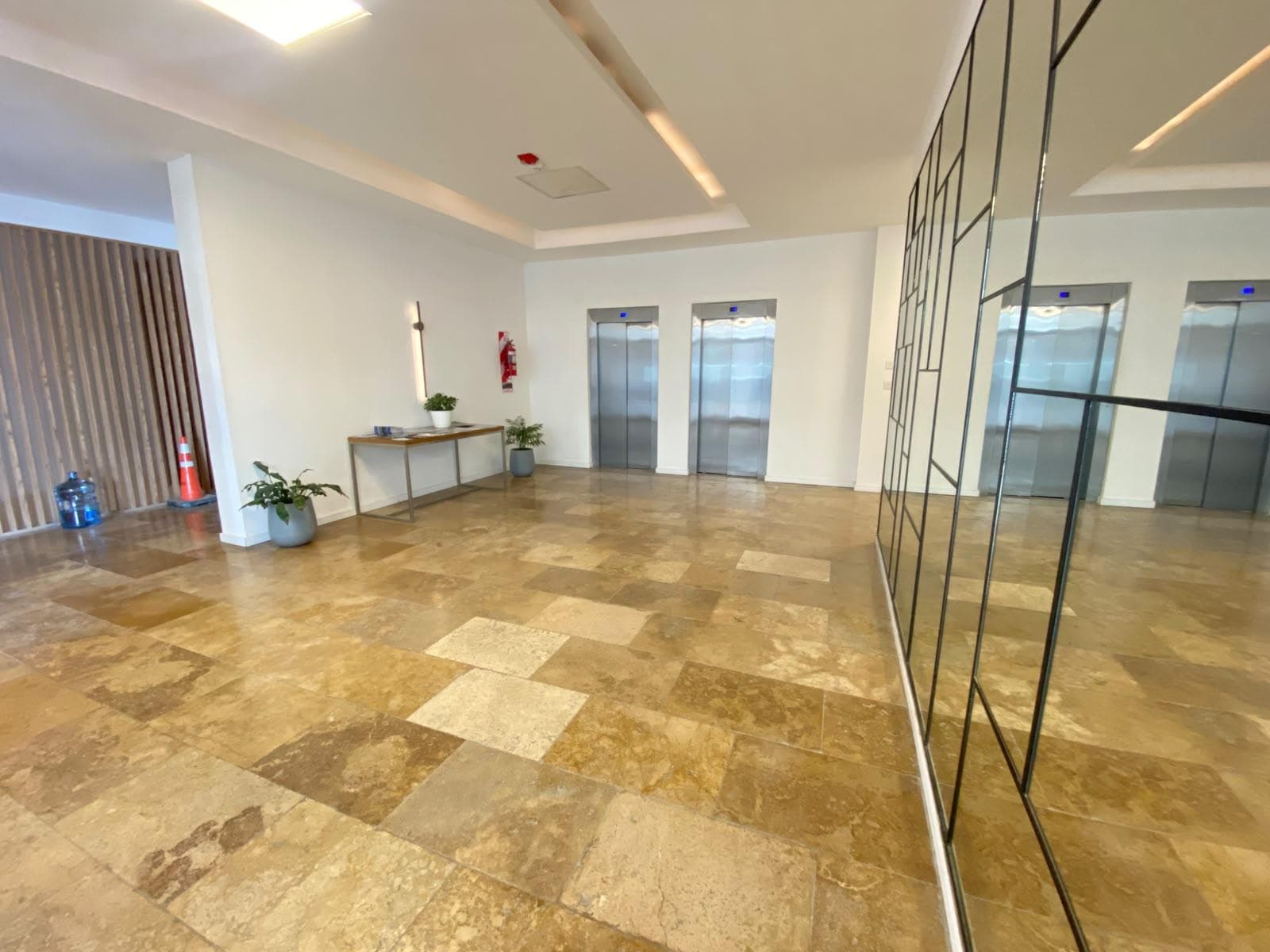 Office for Sale with Included Parking Space - Delta Center, Rincón de Milberg
