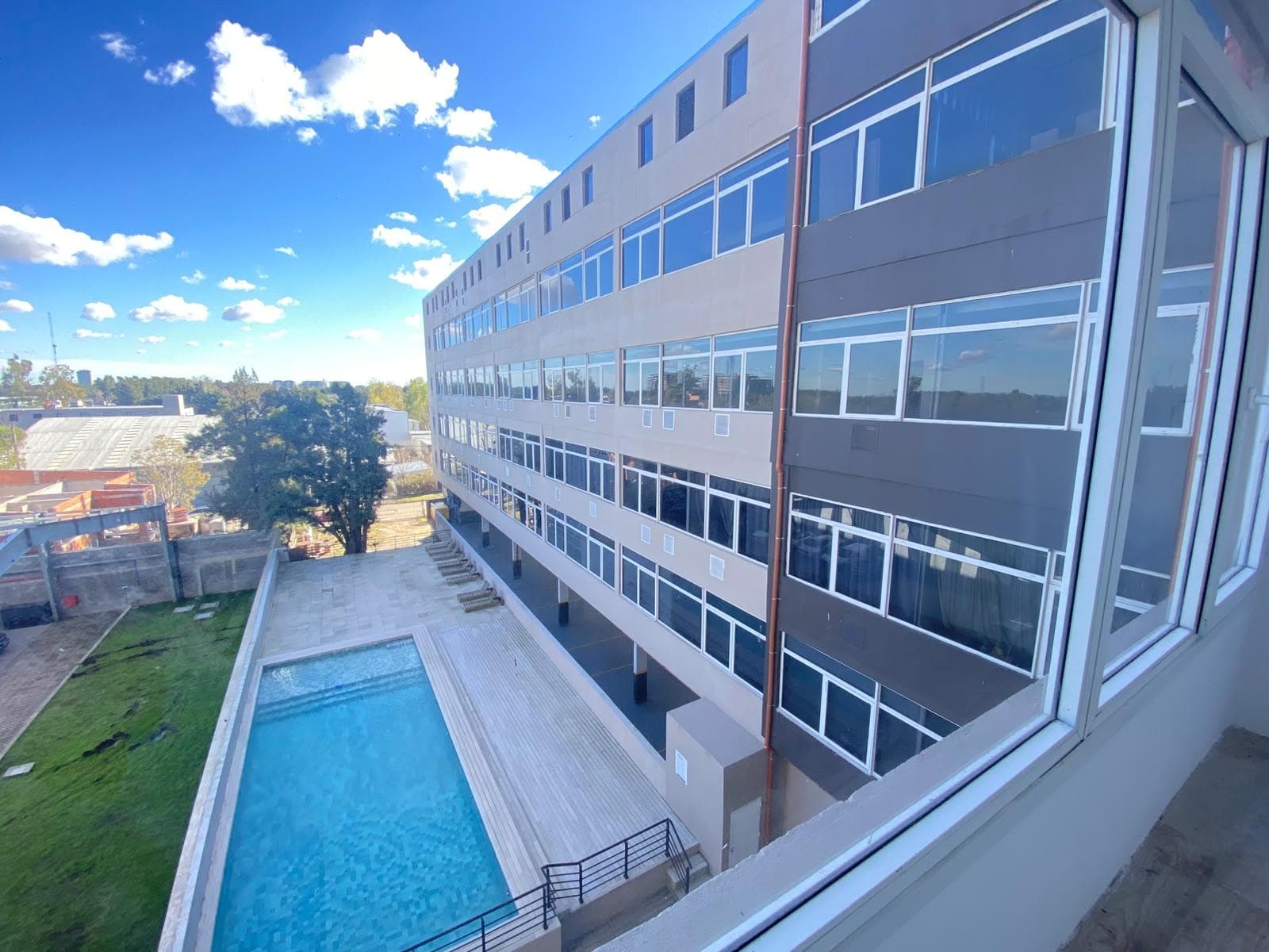 Office for Sale with Included Parking Space - Delta Center, Rincón de Milberg