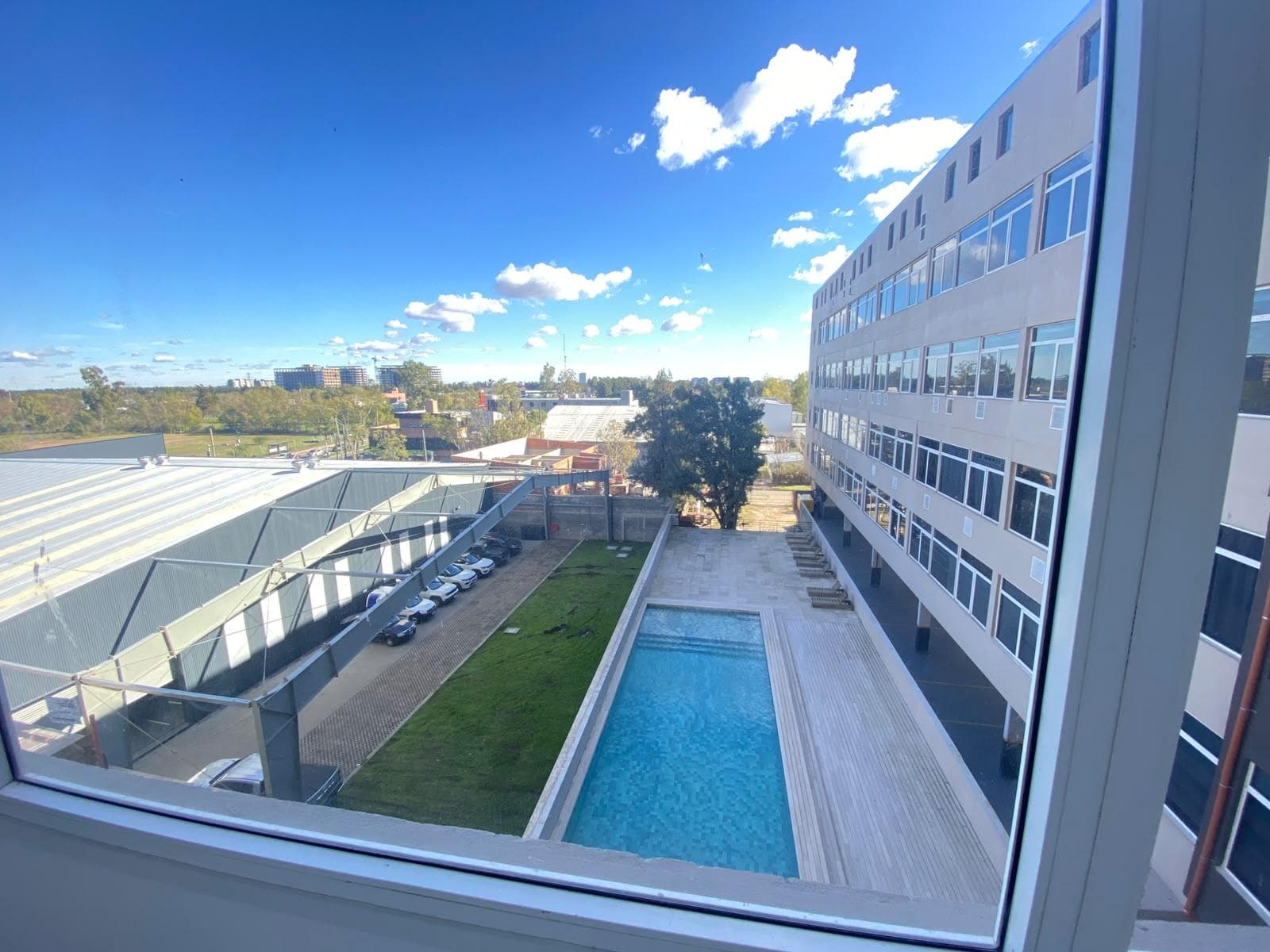 Office for Sale with Included Parking Space - Delta Center, Rincón de Milberg