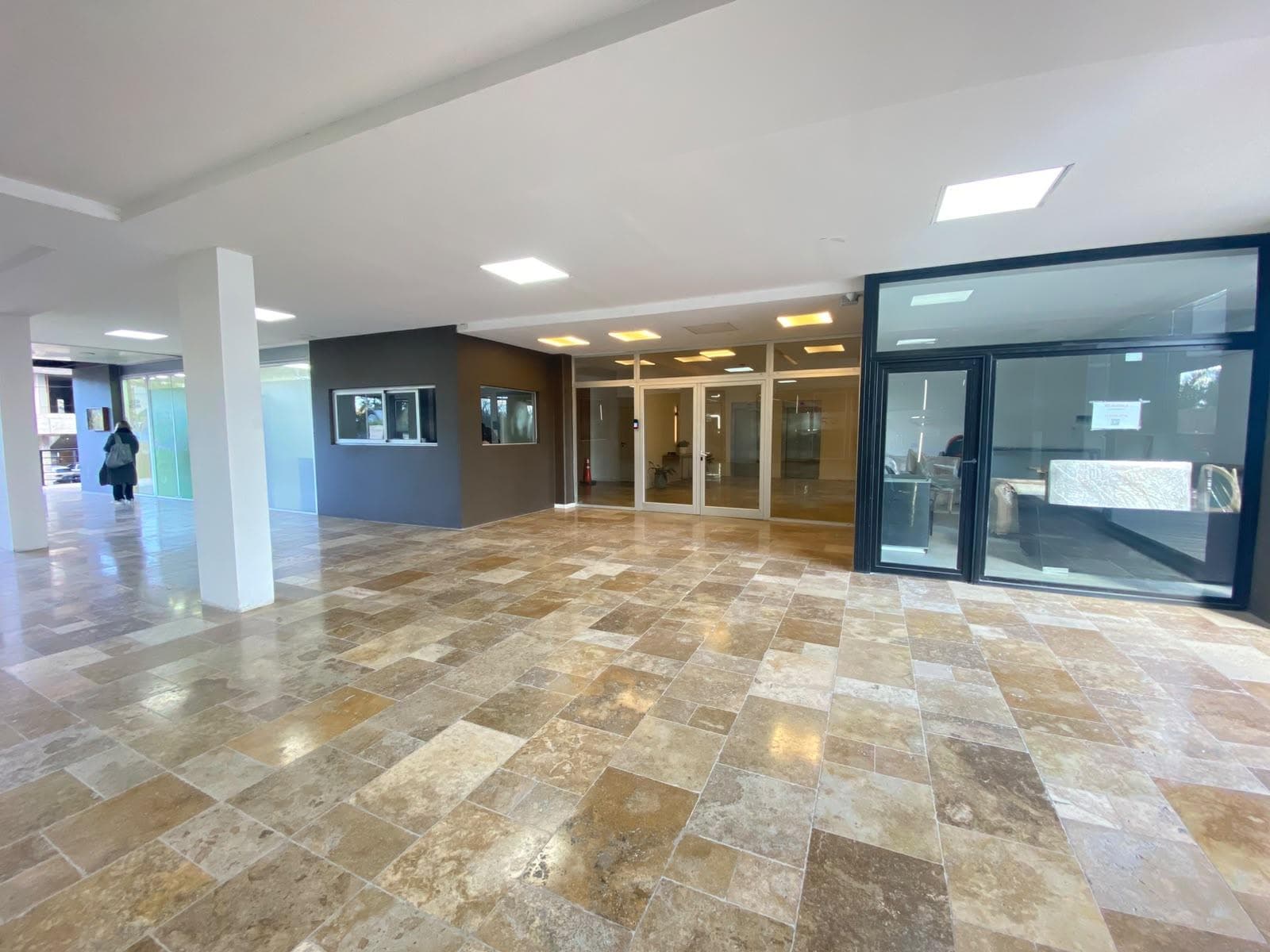 Office for Sale with Included Parking Space - Delta Center, Rincón de Milberg