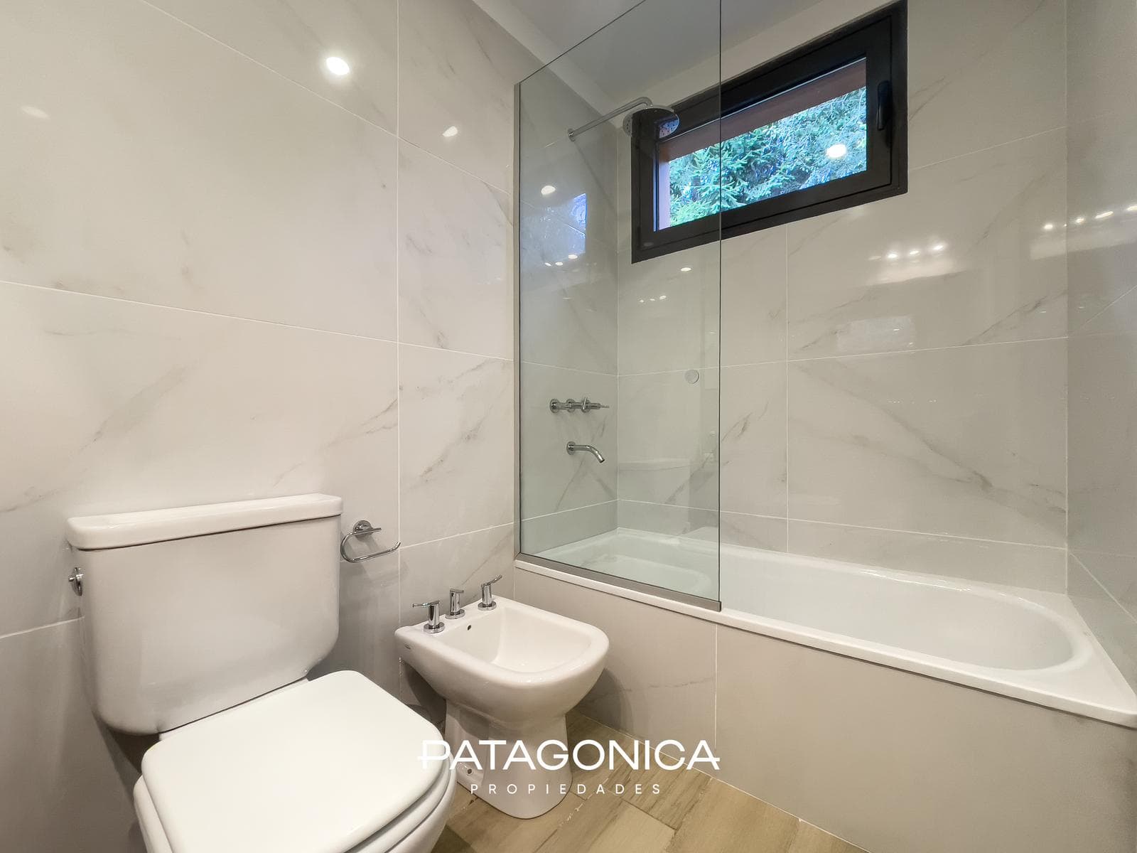 110 m² House with Lake View - Vista Azul