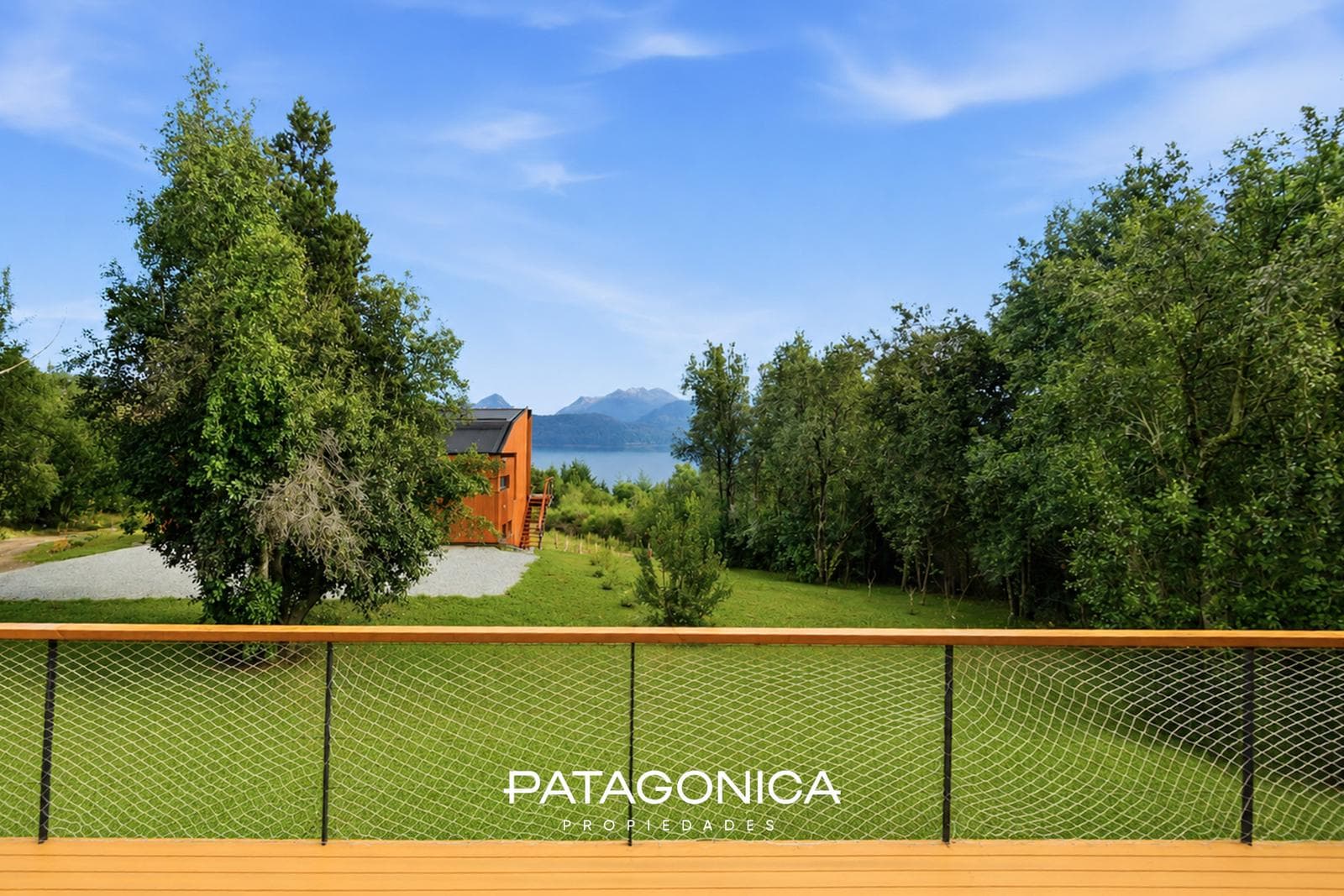 110 m² House with Lake View - Vista Azul