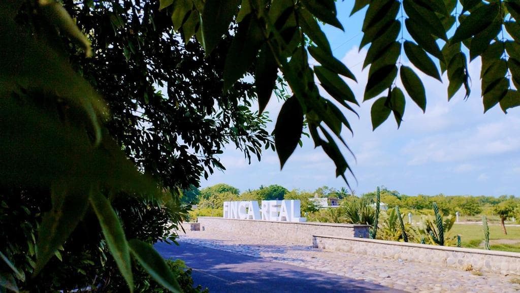 Land on the Costa Esmeralda