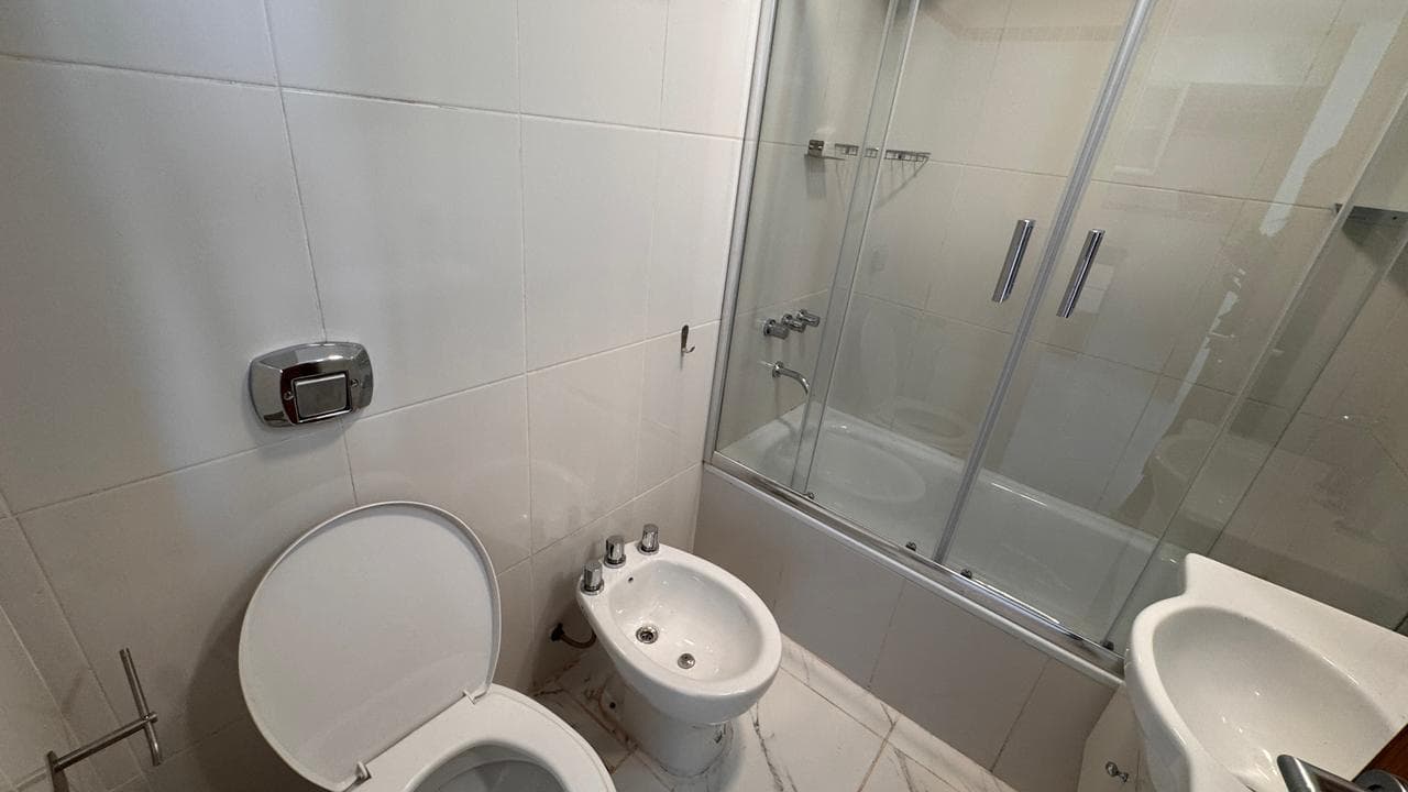 One-room apartment with a partition in Villa Crespo