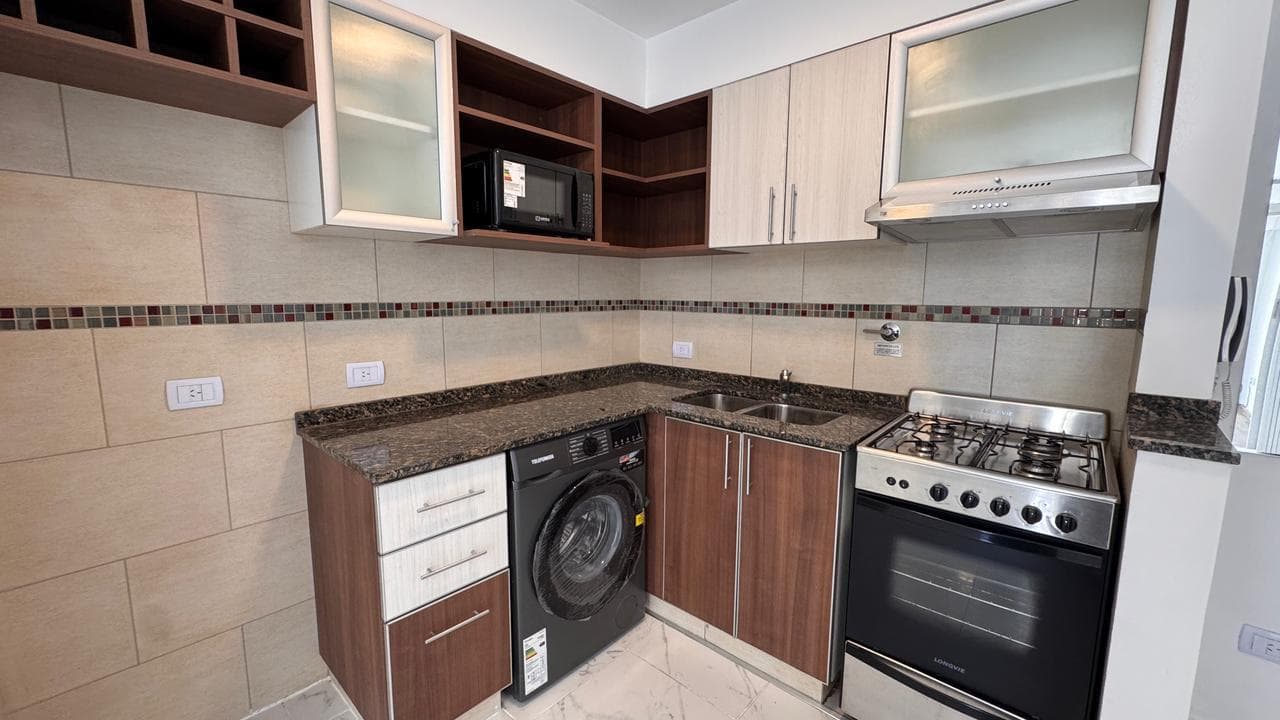 One-room apartment with a partition in Villa Crespo