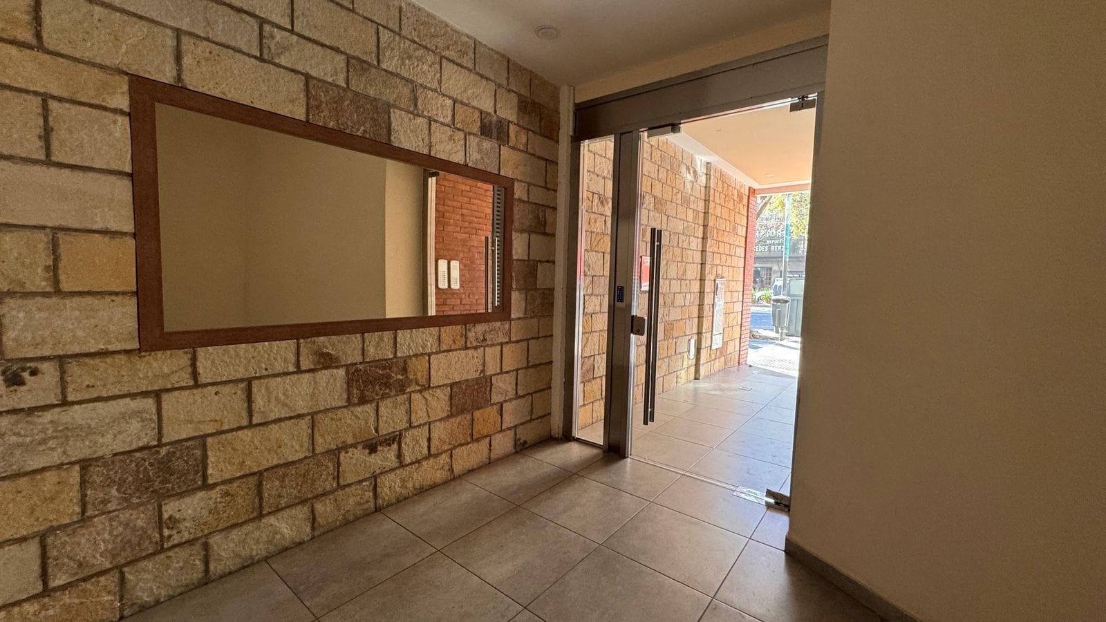 One-room apartment with a partition in Villa Crespo